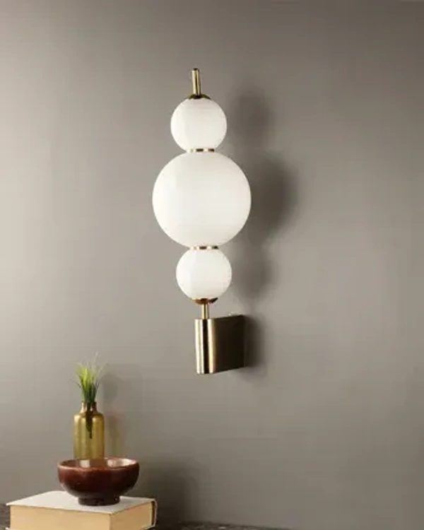 Sri Ram Light Wallchiere Wall Lamp With Bulb - Gold