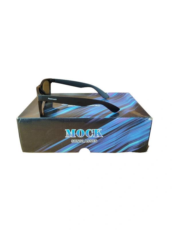 MEN'S BLACK OUTER LENS LOGO PRINTED STYLISH SUNGLASES - FREE SIZE, 12