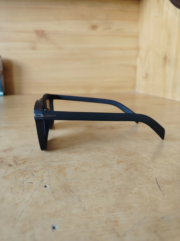 MENS RUBBER FRAME BLACK COLOR DC WAYFARER STYLISH SUNGLASSES - FREE, 12