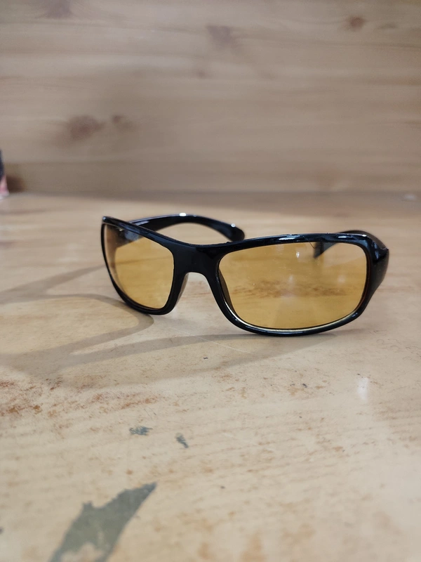 MENS MATT FRAME YELLOW NIGHT DRIVE SUNGLASSES - FREE, 12