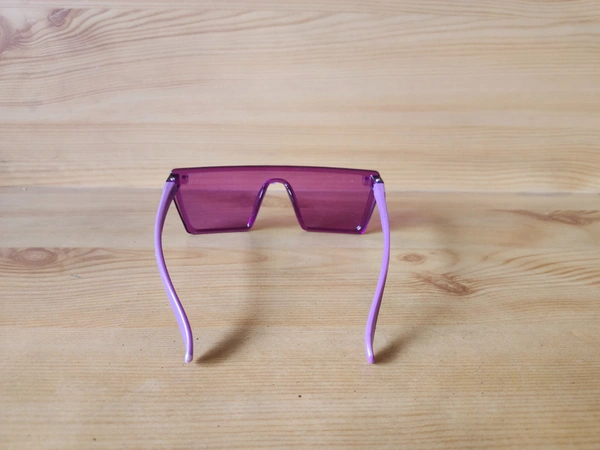 KIDS NEW DESIGN STYLISH PLASTIC MIX COLOR FRAME SUNGLASS - FREE, 12