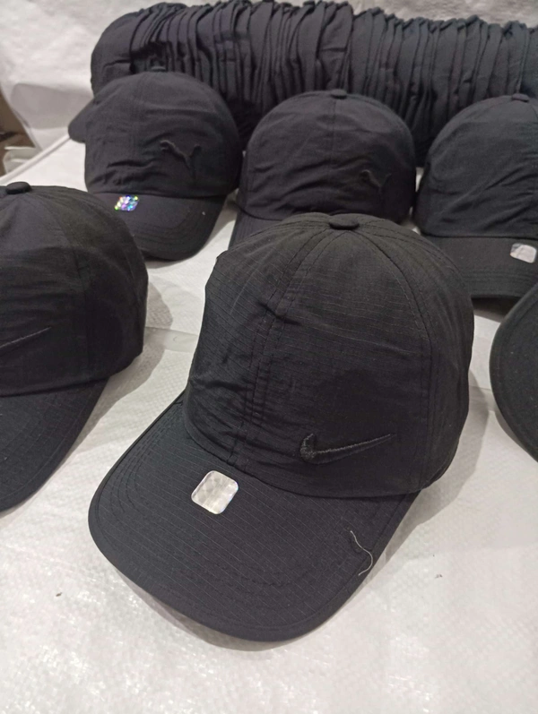 Mens Embrodary Parashute  Material Cap  Color - Black Color Pack  Fitting - Steel Buckle - 120