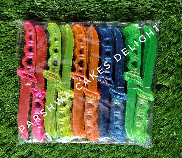 PLASTIC KNIFE - 100 PCS