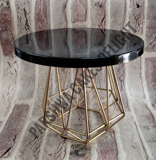GEOMETRIC CAKE STAND - PLATE SIZE 8 INCH, TOP COLOUR BLACK