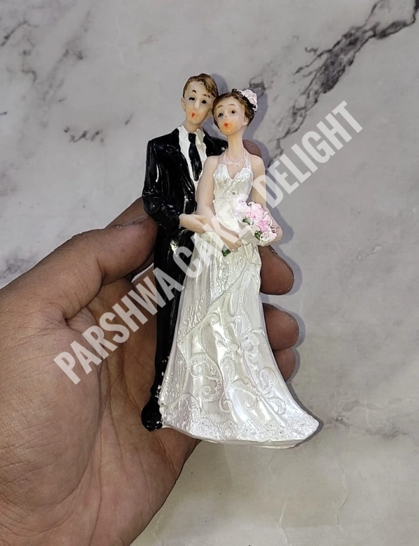 Wedding Couple Ceramic Figure Cake Topper