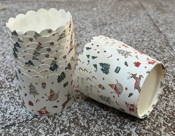 Christmas Small Baking Cups - Delight 5, 50 Pcs Pack