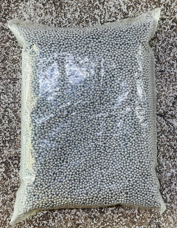 Silver Sprinkle Balls - Medium 1 Kg Pack
