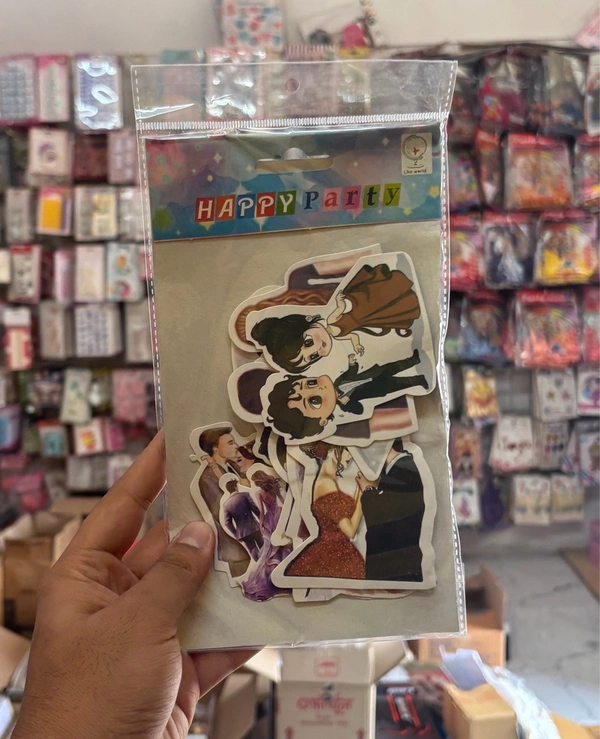 10 Pcs Paper Theme Cut Outs - Couple
