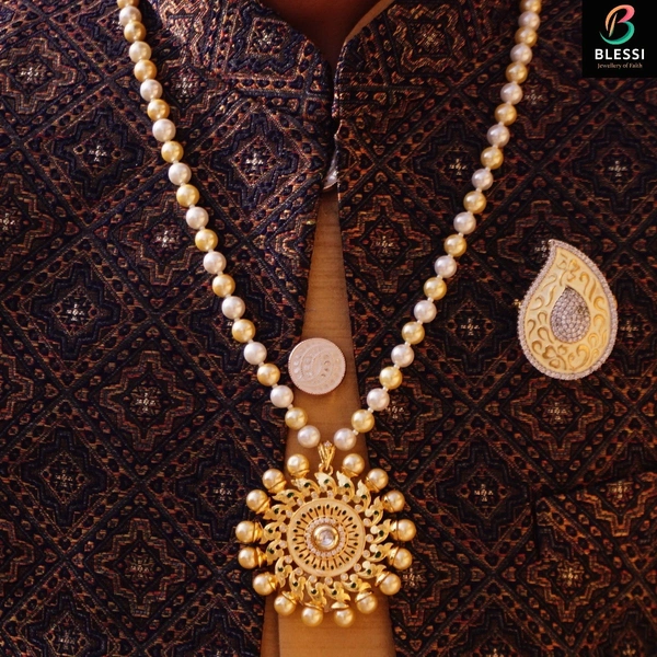 blessi Rich Look Pearl With Georgous Pendant Ivory Mala For Grooms - Bl-007a - Ivory, gold plating