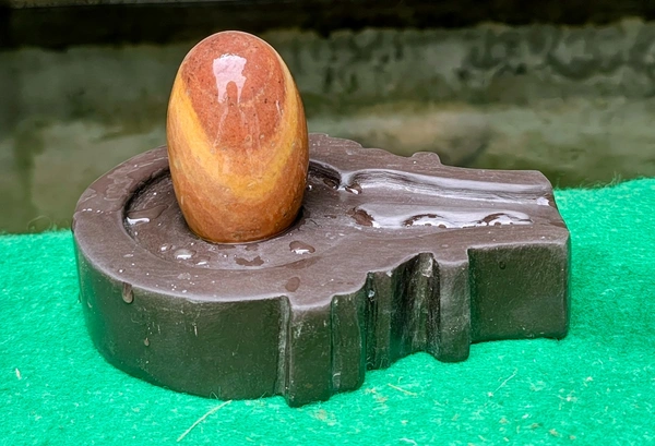 Spiritual Stone World 3 Inch Barfani Shivling with 6 Inch Base - 3 Inch Shivling, Narmadeshwar Shivling, 1.1KG