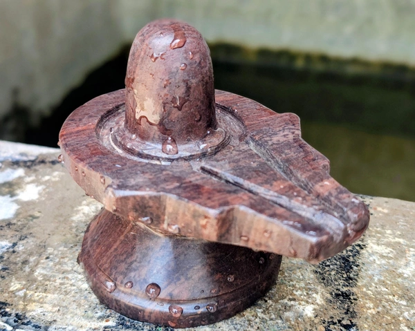 Spiritual Stone World Akhand 2 Inch Shivling 4 Inch Damru Jaladhara
