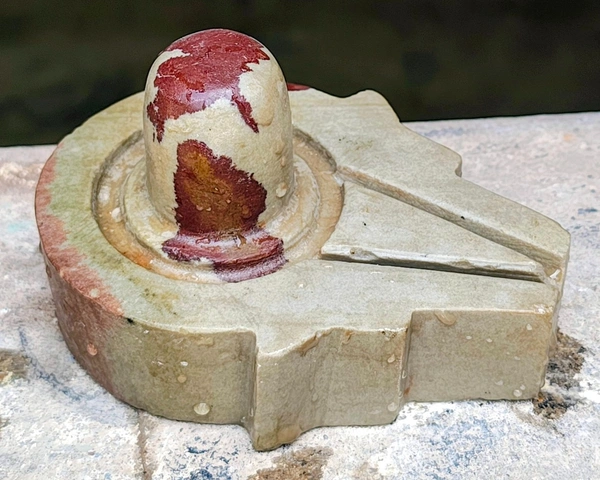 Akhand 2 Inch Shivling 4 Inch Plat Jaladhara