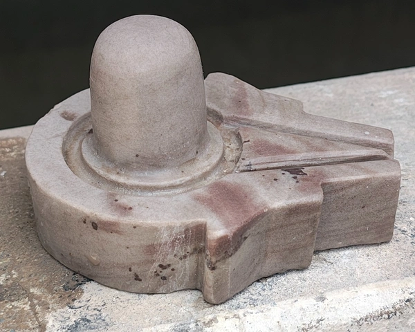 Akhand 2 Inch Shivling 4 Inch Plat Jaladhara