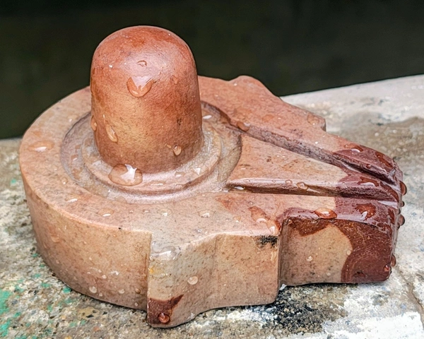 Akhand 2 Inch Shivling 4 Inch Plat Jaladhara