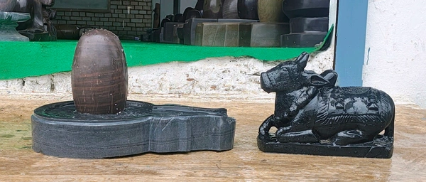 Spiritual Stone World 9 Inch Shivling 18 Inch Jaladhara - 9 Inch Shivling, 40kg
