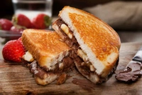 NUTELLA SANDWICH