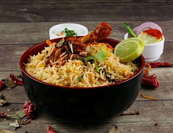 Spicy  Rainbow Chicken Biryani 