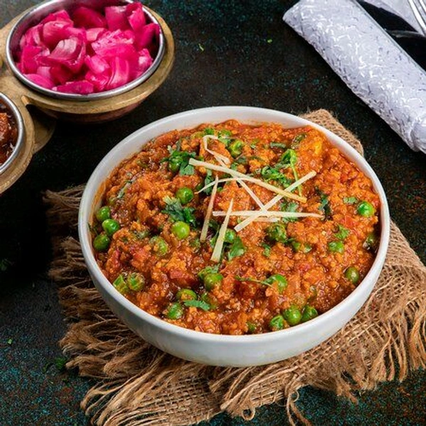 Platinum  Chicken Curry ( Afghani / mughalai )