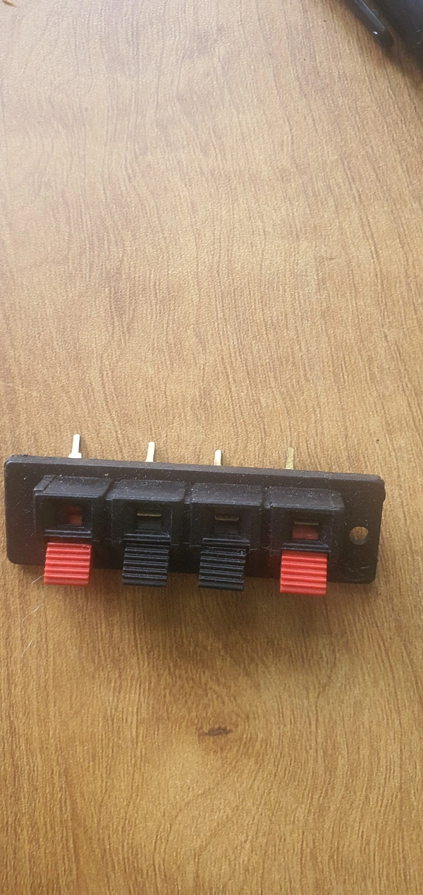 Speaker Sockets 