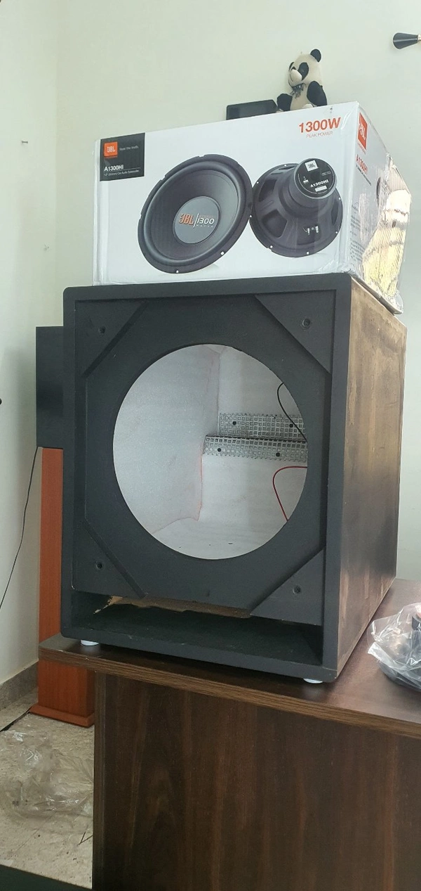 Denx  Jbl 12" Sub Woofer 1300 With Box 