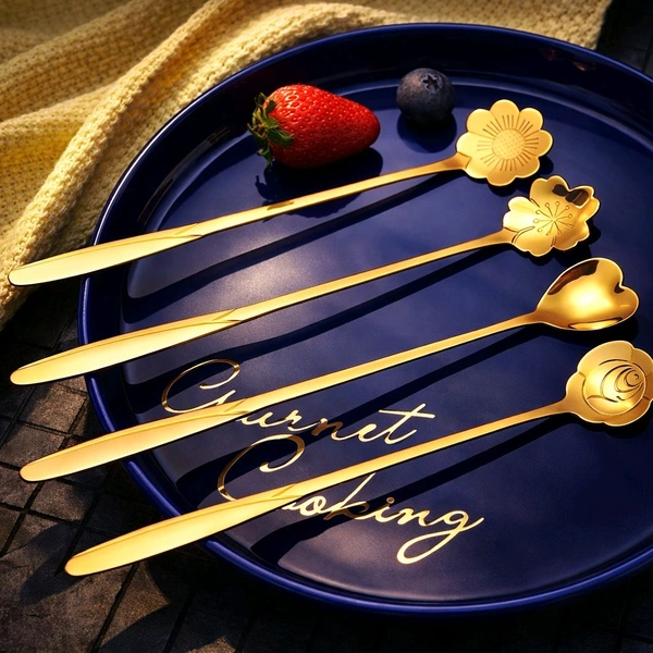 MT RETAIL Golden Spoons Set - Coffee/Dessert/Cutlery Kitchen Tableware - Stainless Steel Gold Flower Shape - 18cm, 4 Pcs