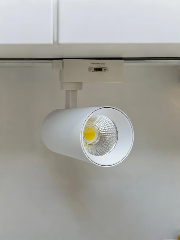 APRA AP4007 - 20w LED Colour Changing Track Light – Energy Efficient Track Lights for Modern Spaces” - 20W, 3CCT, PKW, 1 Pcs