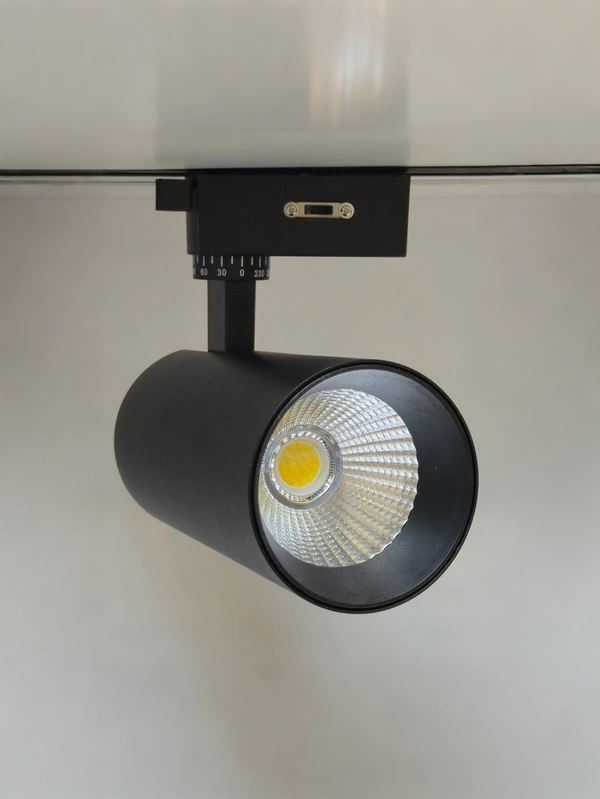 APRA AP4007 - 30w LED Colour Changing Track Light – Energy Efficient Track Lights for Modern Spaces” - 30W, 3CCT, BLK, 1 Pcs