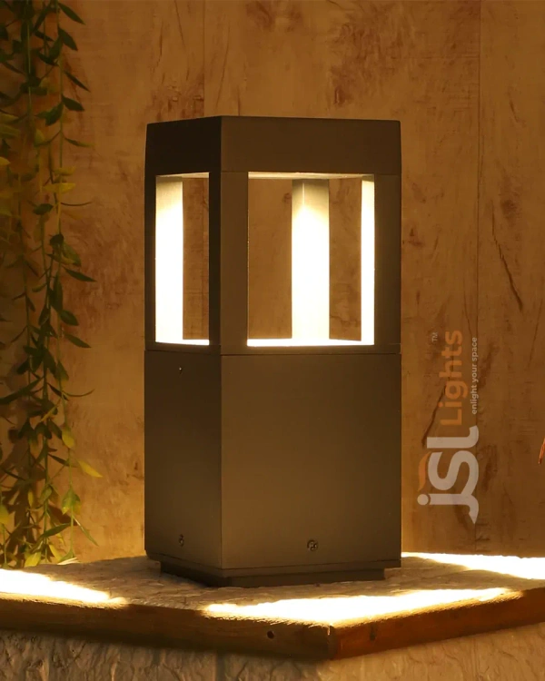 JSL Lights JSL 1479 Gate Light - Medium Gate