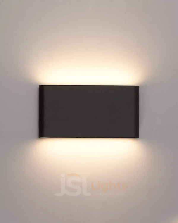 APRA 813 18W Wall Light - 18W