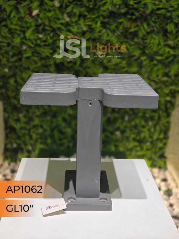 APRA 1062 Twin 10" 24W Outdoor Gate Light