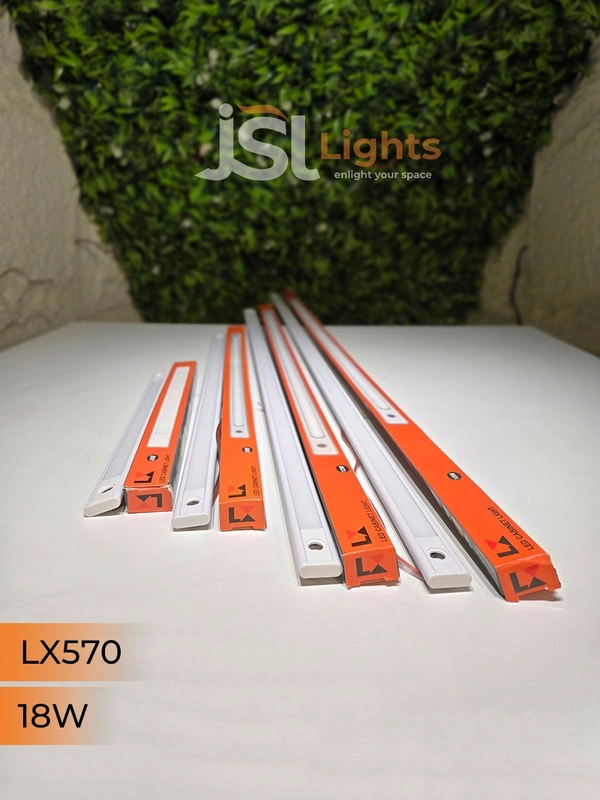 LX 570 18W 220V Cabinet Profile Light - 18W, 6000K