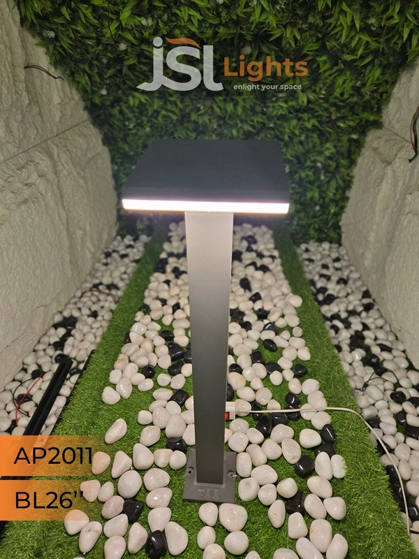 APRA 2011 26 INCH Outdoor Garden Bollard Light