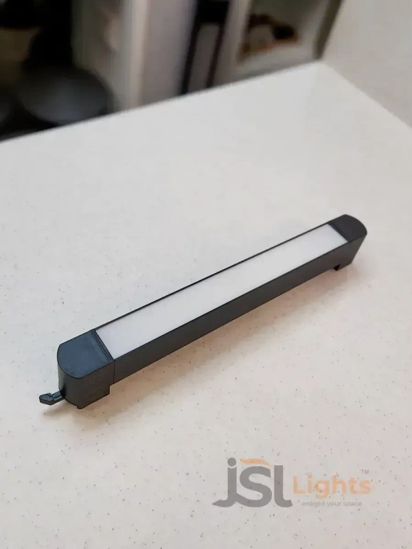 APRA AP 4015 20W Adjustable LED Linear Diffuser Track Light - 20W, 4000K