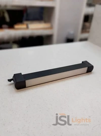 APRA AP 4015 20W Adjustable LED Linear Diffuser Track Light - 20W, 4000K