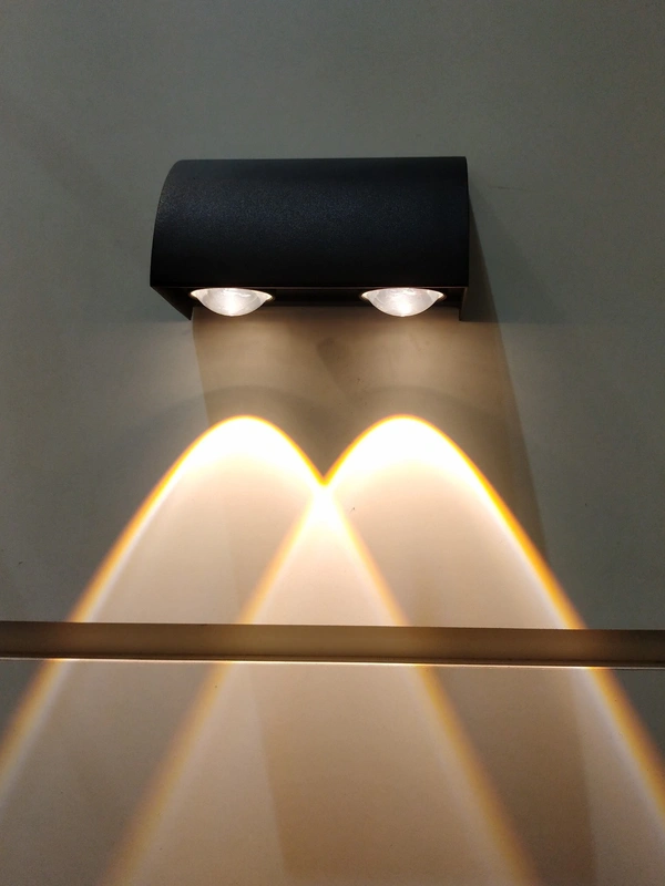 APRA 0602  2W Out Door Wall Light - 2W