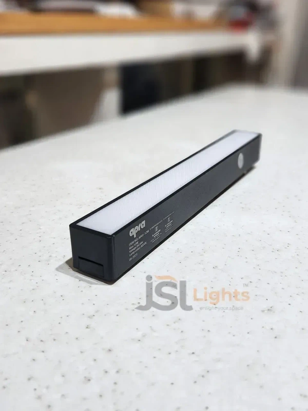 APRA MG-01 Ultra Thin Linear Diffused Magnetic Track Light - 12W, 3000K