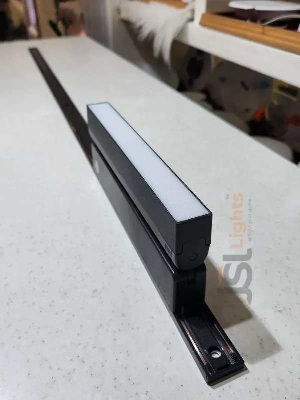 APRA MG-05 SMD Folding Diffused Magnetic Track Light - 12W, 4000K