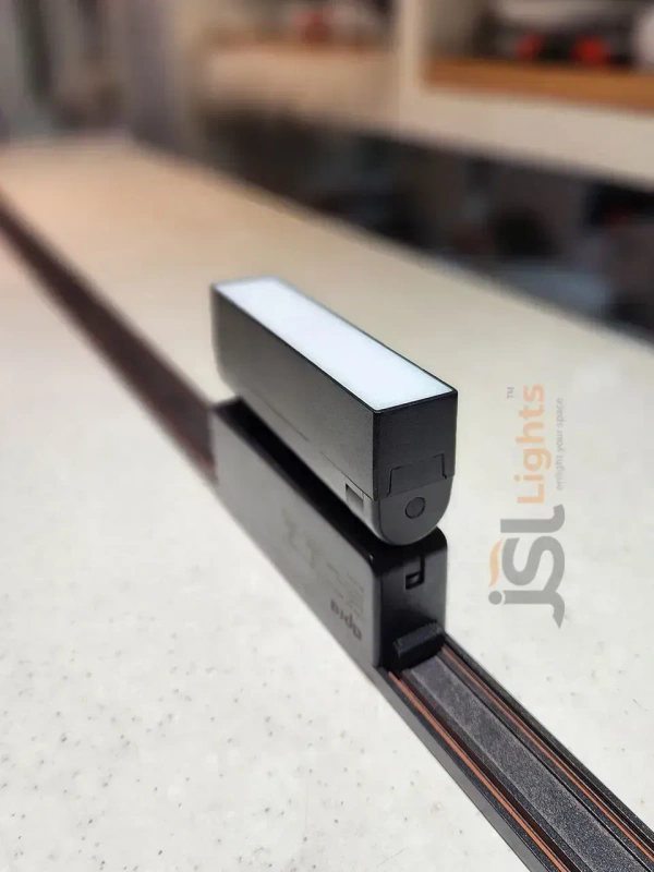 APRA MG-05 SMD Folding Diffused Magnetic Track Light - 6W, 4000K