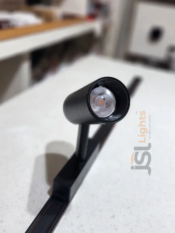 APRA MG-07 COB Spot Magnetic Track Light - 10W, 4000K