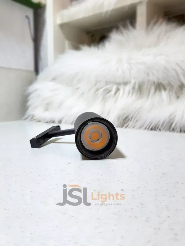 APRA MT08 COB Magnetic Track Light - 20W, 3CCT