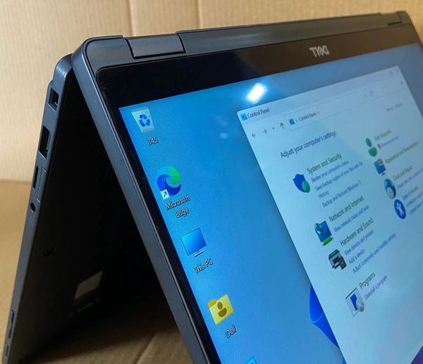 (Refurbished) DELL LATITUDE 7390 2-in-1 Convertible  | Touch Screen | Intel Core i7 8th Gen | 16GB RAM | 256GB NVMe SSD|13.3 Inch FHD Touch | WINDOWS 11 PRO| TYPE C  Original Adapter