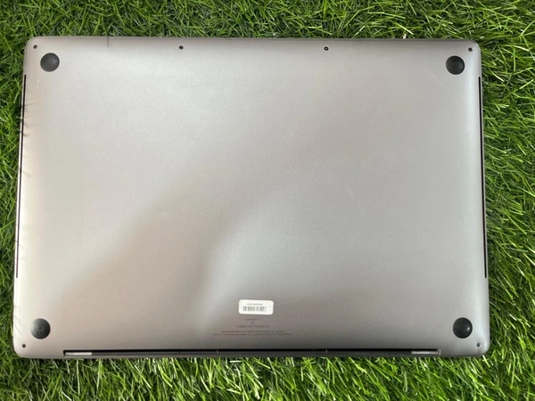 Apple ( Refurbished ) Apple MacBook Pro 16-inch (A2141) | Intel Core i7 (8-Core) | 16GB RAM | 512GB SSD | Touch Bar & Touch ID | macOS 26 | A+ Condition - Space Gray - 16 inch, Gray