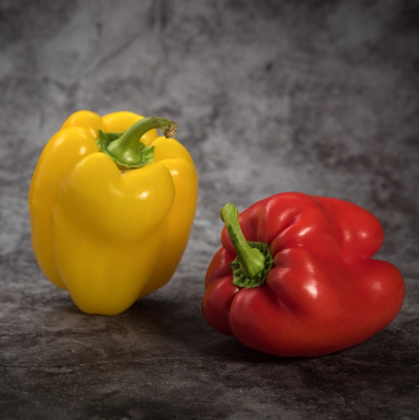 Red and Yellow capsicum / Bell Peppers (Laal Peela ShimlaMirch)
