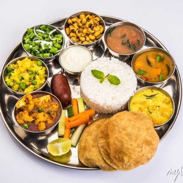 Veg Thali 