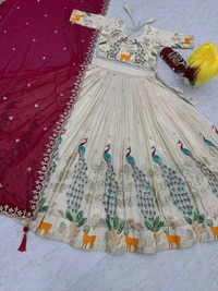 Peacock Lehenga - L, Maroon