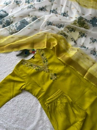 Parrot Yellow-Niya - L