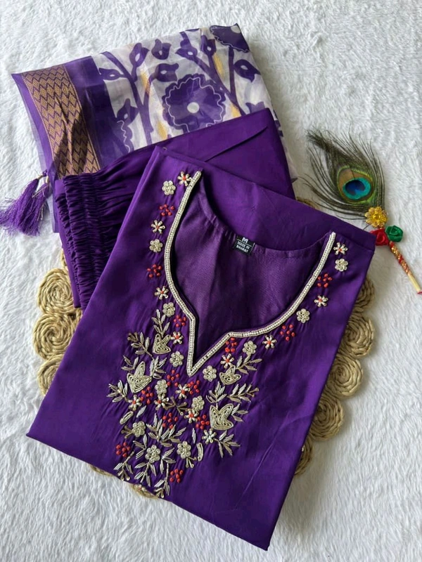 Purple-Niya - M