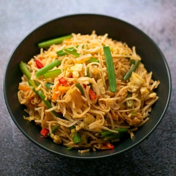 EGG NOODLES  | RED CHILLI 