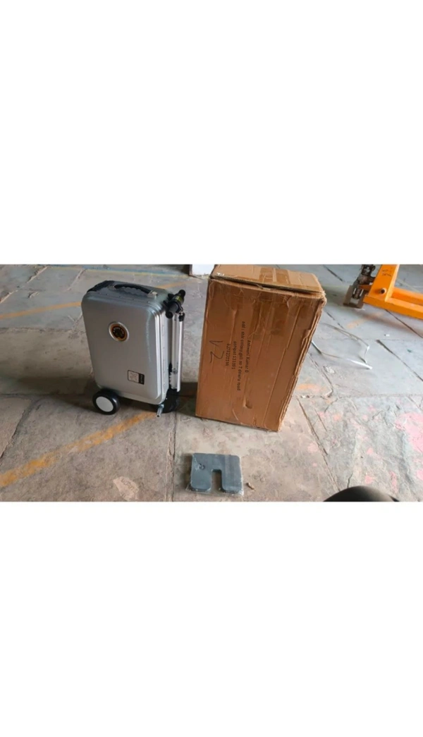 Airwheel (Ashwani Kumar G) Electric suitcase smart driving luggage electric suitcase scooter with removable battery speed (1 Pc)