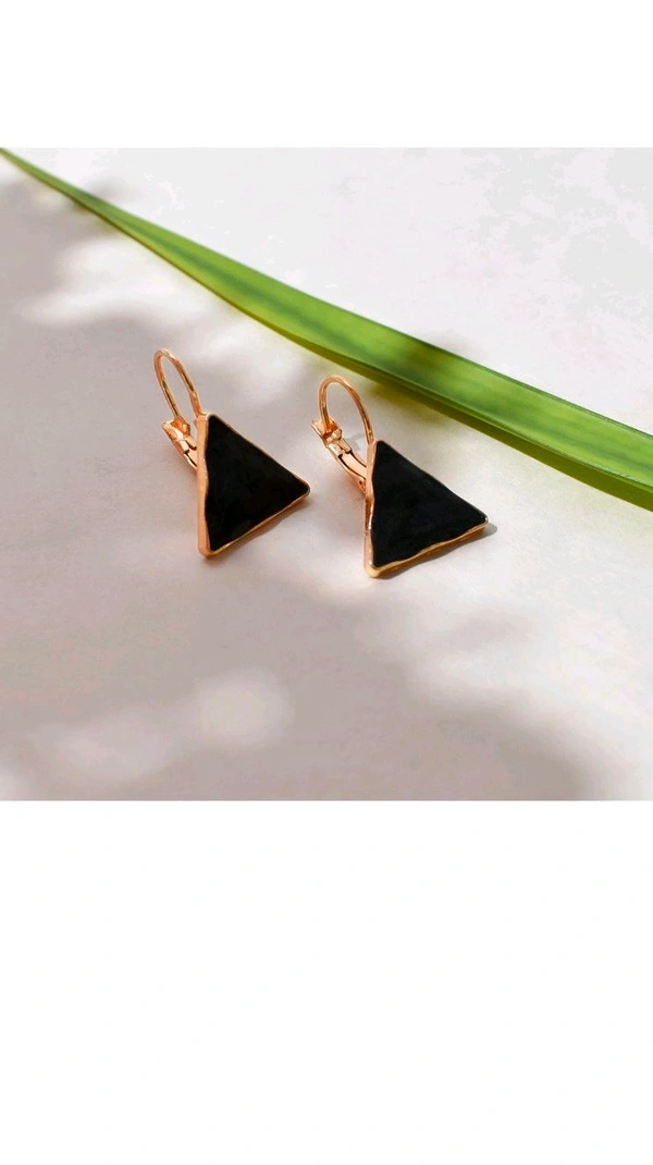 AG fashions Elegant Ear Rings 😻 - Black